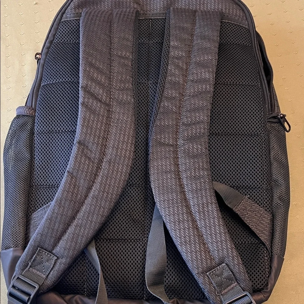 Nike sleek backpack